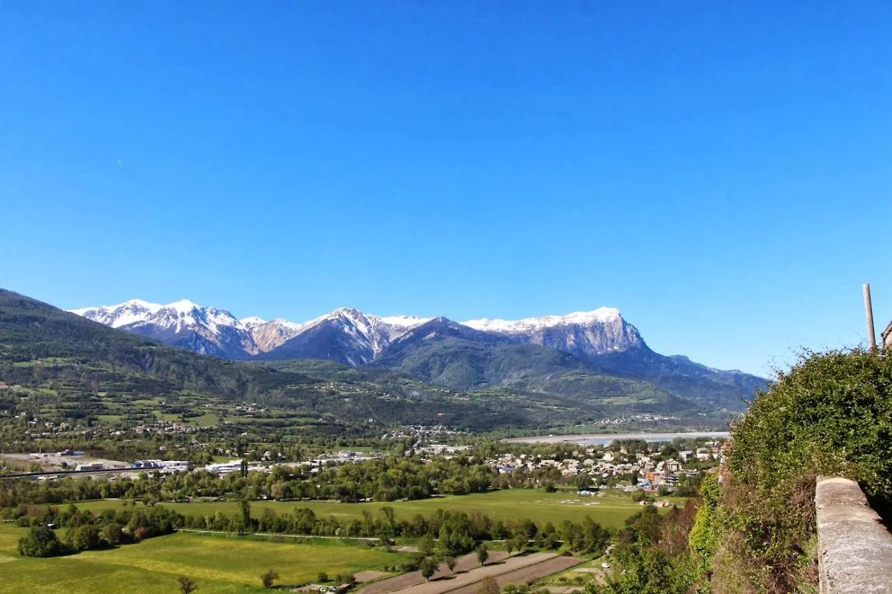 L'Hivernet, Grand Triplex Neuf Au Coeur D'Embrun Acces Facile 0*, אמבראן צרפת