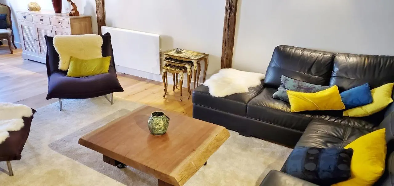 L'Hivernet, Grand Triplex Neuf Au Coeur D'Embrun Acces Facile France