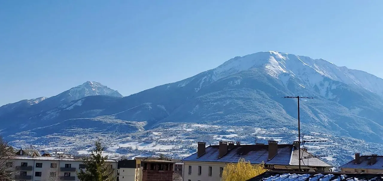 L'Hivernet, Grand Triplex Neuf Au Coeur D'Embrun Acces Facile 0*, Embrun France