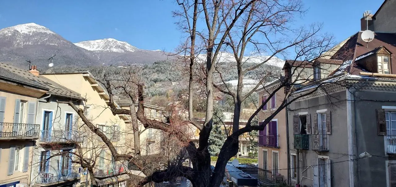 L'Hivernet, Grand Triplex Neuf Au Coeur D'Embrun Acces Facile Embrun