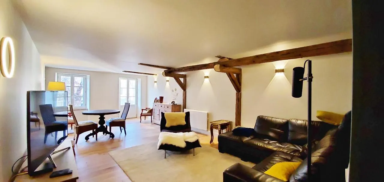 Apartment L'Hivernet, Grand Triplex Neuf Au Coeur D'Embrun Acces Facile