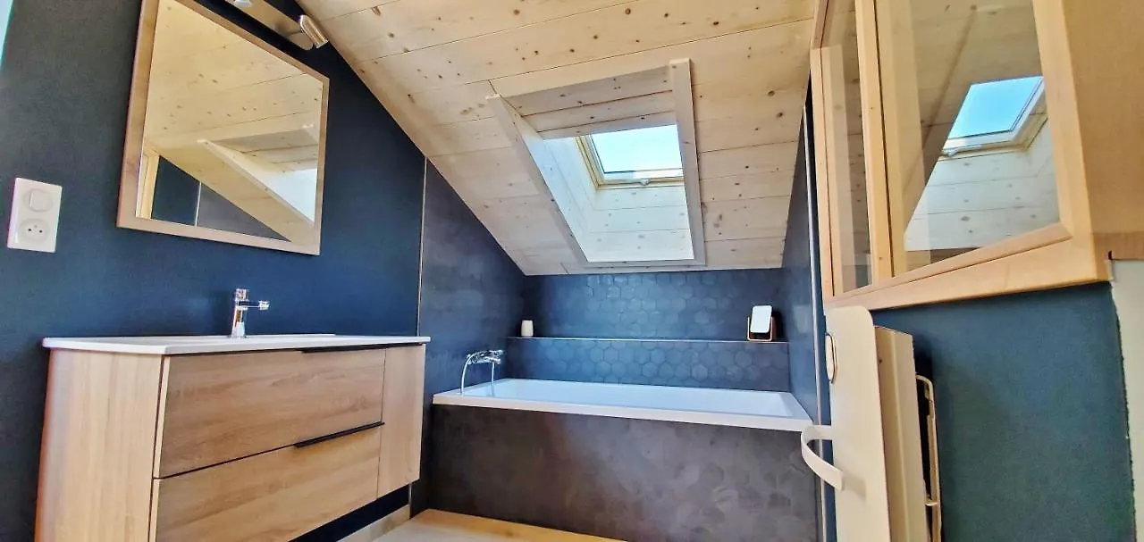 L'Hivernet, Grand Triplex Neuf Au Coeur D'Embrun Acces Facile France